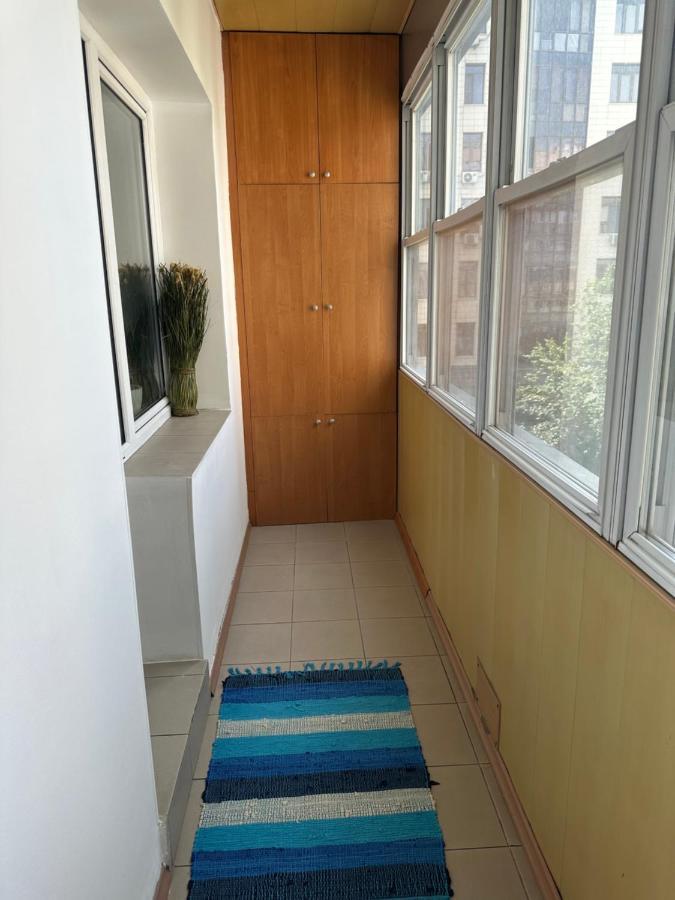 13 Apartment *
