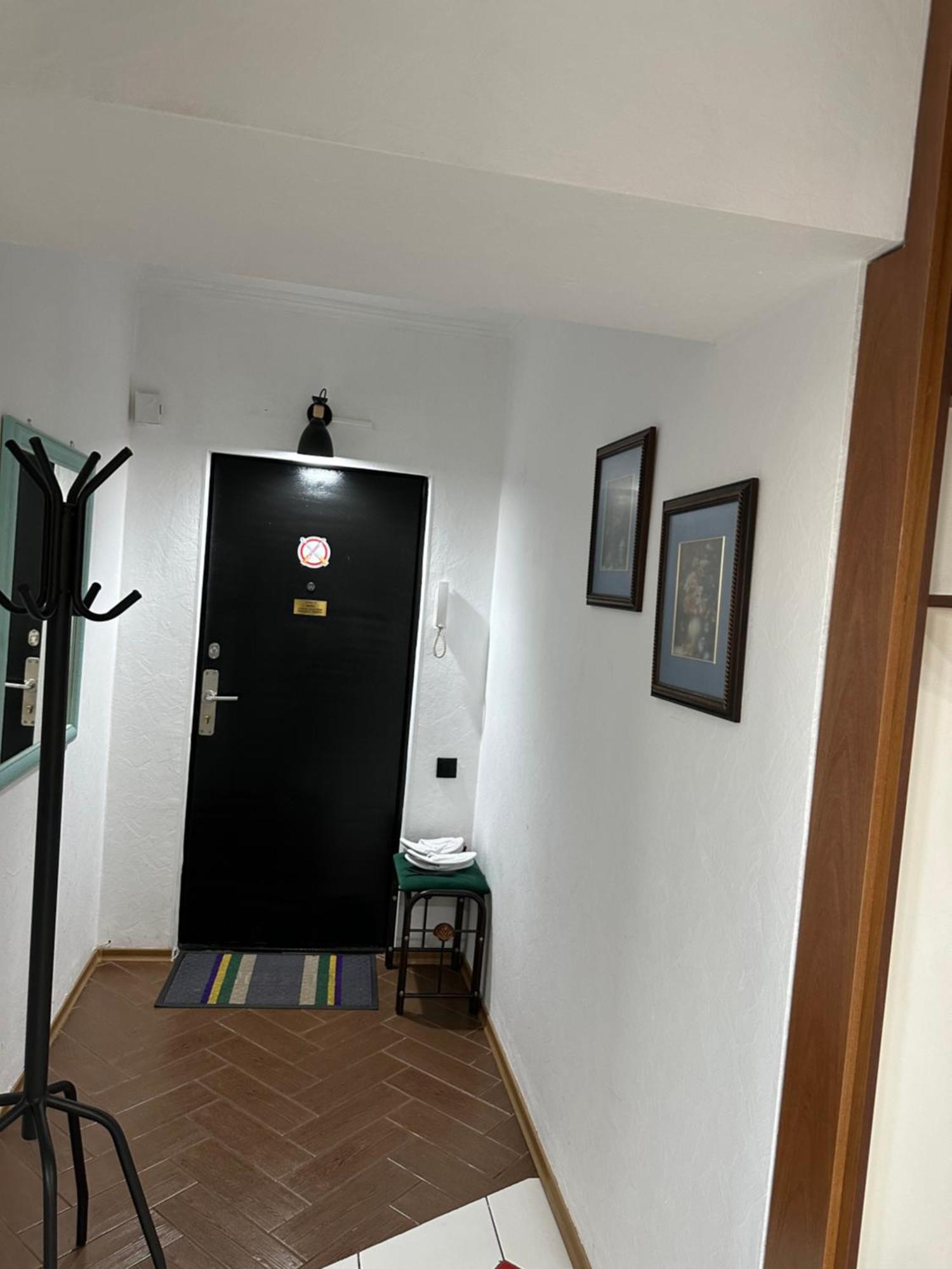 Apartment 13 *